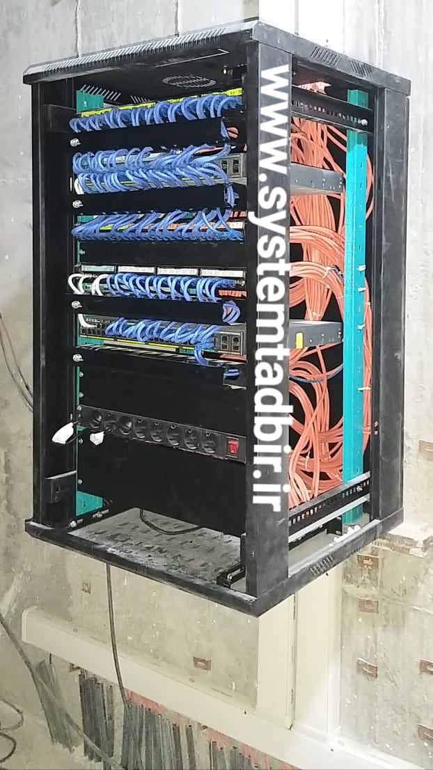 خرید و فروش نصب استاندارد و حرفه ای دوربین مداربسته شبکه آرایش رک با تجهیزات همتی 09123611190